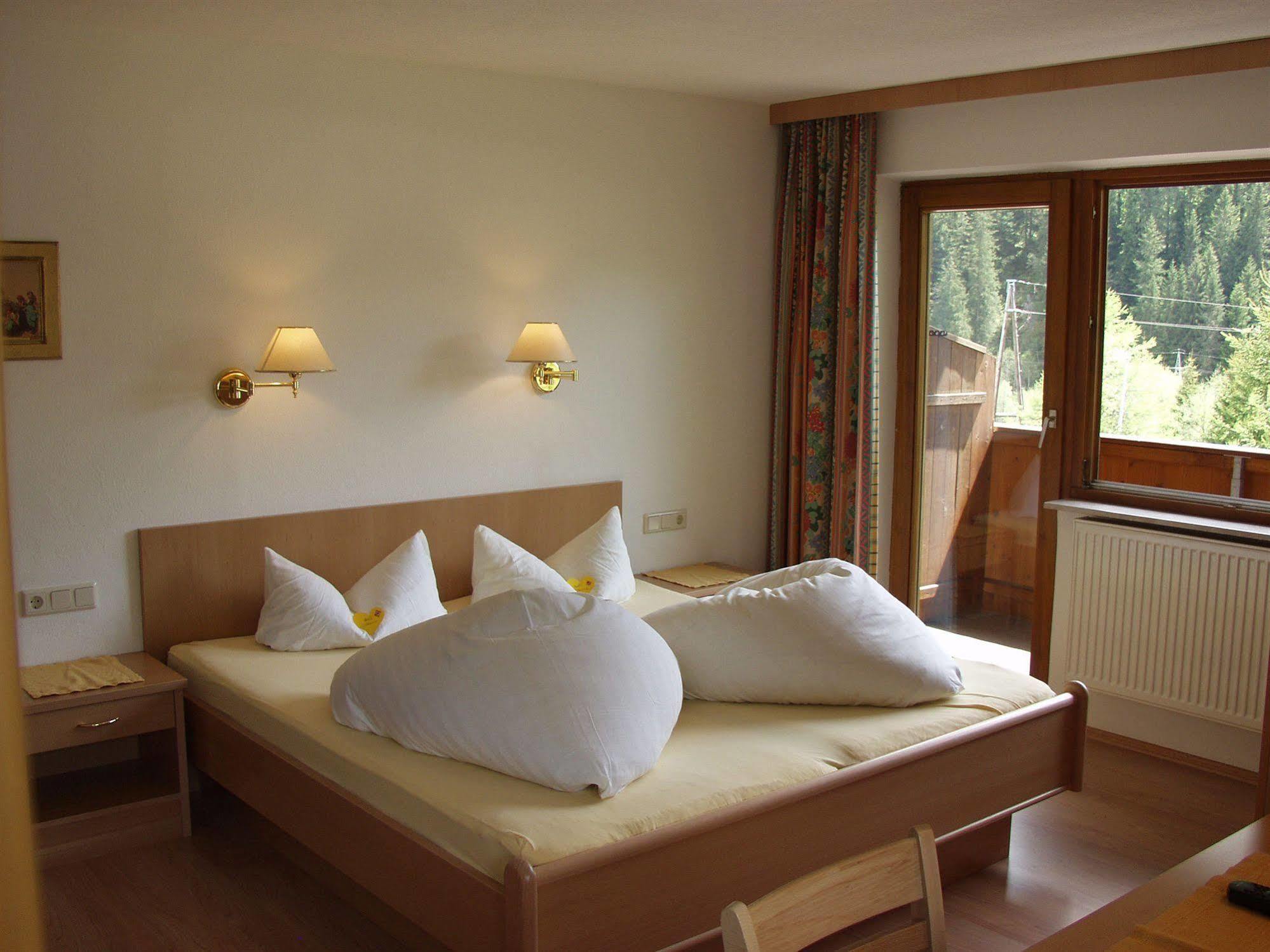 Appartements Steinbock - Ski-In & Ski-Out Тукс Екстер'єр фото